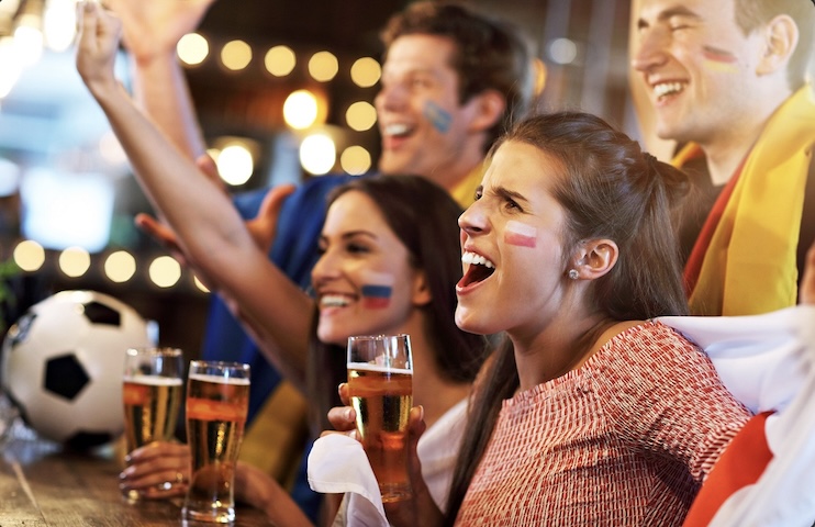 禁止一夜情 禁止公开亲热 这届卡塔尔世界杯 让球迷 清心寡欲 看球 Redian新闻